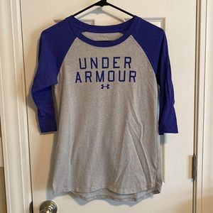 Women’s under armour shirt.